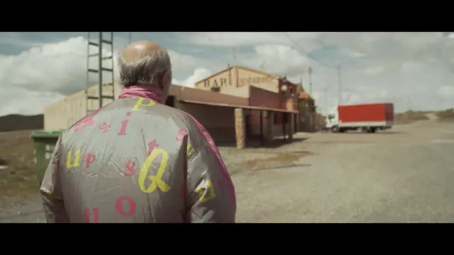 Still from Si-o-se Pol – The Last Days of Parvis K.