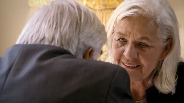 Still from Altersglühen - Speeddating für Senioren